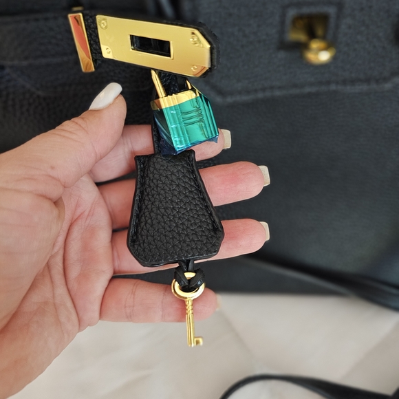 Brand New Black Pleather Handbag with Gold Hardware Medium Size - Picture 4 of 6